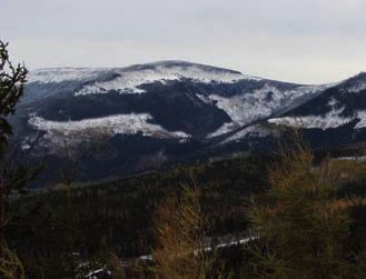 Przystanek 12 skalny stół skalny stół (1282 m n.p.m.) stanowi zachodni kraniec Kowarskiego Grzbietu.