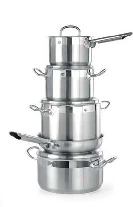 2,75 l, ø180x(h)115 mm Garnek z pokrywką 5,1 l, ø240x(h)115 mm Garnek z pokrywką 6 l, ø220x(h)165 mm Rondel z pokrywką 2 l, ø160x(h)100 mm Patelnia bez pokrywki 1,9 l, ø240x(h)50 mm -33% 449, 00 299,