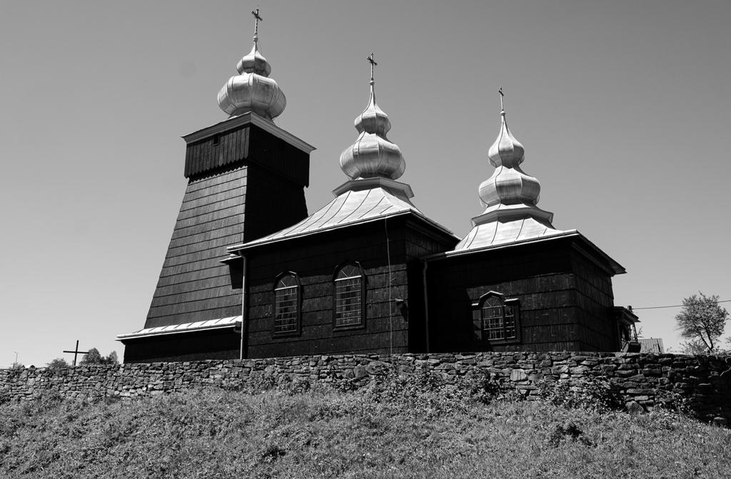 Agnieszka Gronek Piorunka, cerkiew św. św. Kosmy i Damiana, widok od południowego-wschodu, fot.