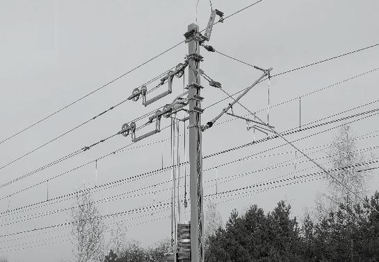 Pociąg porusza się po stalowych szynach uniemożliwiających omijanie, wyprzedzanie i zmianę kierunku w dowolnym miejscu.