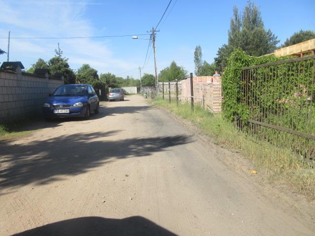 Fot. Nr 8. Fot. Nr 9. 6. PRZEZNACZENIE NIERUCHOMOŚCI. Dla przedmiotowego terenu brak planu zagospodarowania przestrzennego. Zgodnie z art. 154.