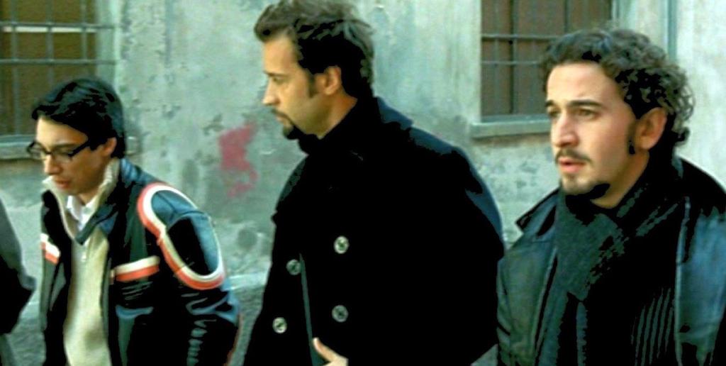 Filmowe czwartki Giovedì Film NAUKA WŁOSKIEGO W KINIE A LEZIONE D ITALIANO CINEMATOGRAFICO Wstęp wolny Ingresso libero 9 La febbre czwartek giovedì 18.01 godz. ore 18.
