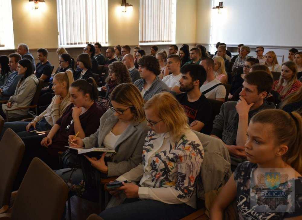 wynikających z cyberprzestępczości.