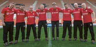 Mój model pracy oparty jest na stylu coachingowym, w którym trener otoczony jest grupą fachowców, specjalizujących się w konkretnych dziedzinach.