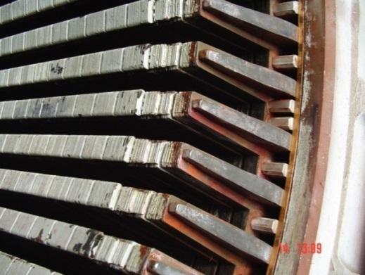 9 Z. H. Żurek Fig. 1. View of stator core end laminations Rys. 1. Widok na pakiety skrajne rdzenia stojana Samples for testing have been cut out from end and centre laminations.