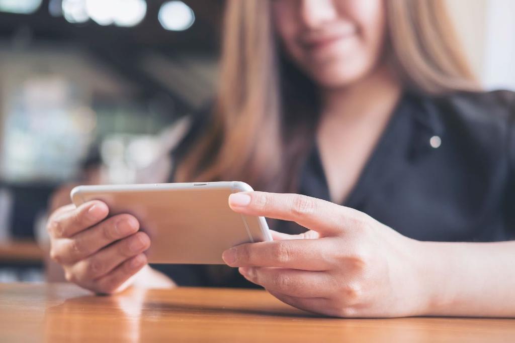 38 W rozdziale Kategorie kupowane mobilnie Wydatki mobilne w kategoriach Atuty