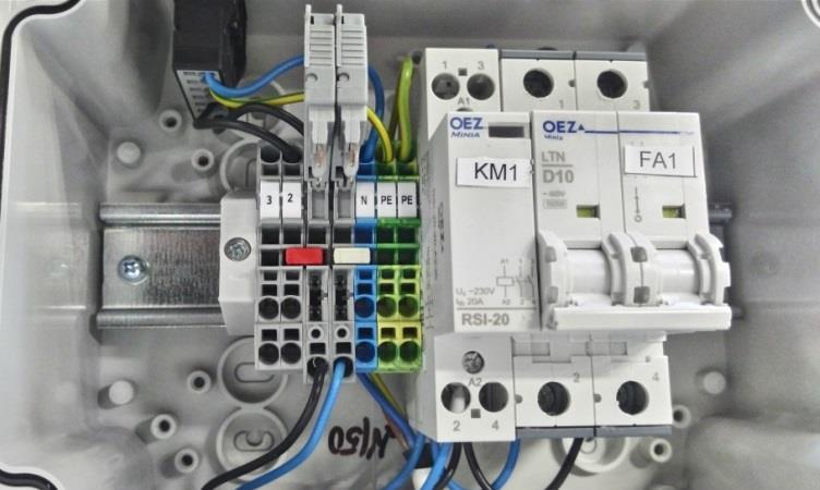 B MODYFIKACJA SPRĘŻARKI Z MODELU DK0 2V/0S(M) na DK0 2V/0 (M) włożyć zworkę Z (zworka