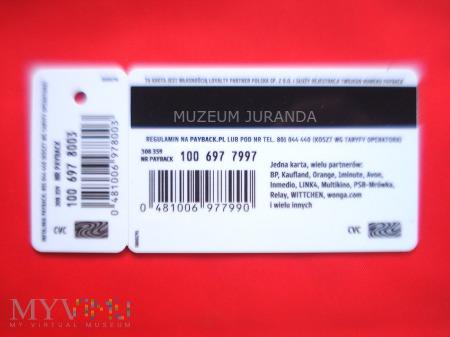 Wykonana z grubego plastiku,z paskiem magnetycznym,kodem kreskowym i numerem oraz