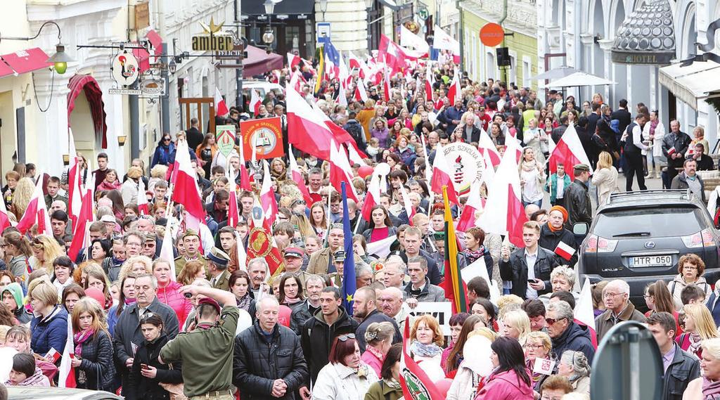 sympatyków i gości z Macierzy do udziału w świątecznej paradzie. Uroczystym pochodem z okazji Dnia Polonii i Polaków za Granicą oraz kolejnej rocznicy Konstytucji 3 Maja uczcimy 100.