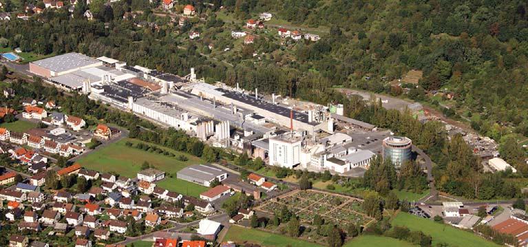sufitowych na arenie międzynarodowej. Około 70% produkcji przeznaczonej jest na eksport, obecnie do około 80 krajów.