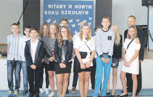 Rodzicom zaś zadowolenia ze swoich dzieci, dobrej współpracy ze szkołą, nauczycielami i wychowawcami.