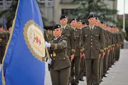 9 Petra KOSTANJŠAK, snimio Josip KOPI DIO Nakon svečane prisege na ulazu u Učilište otkrivena je spomen-