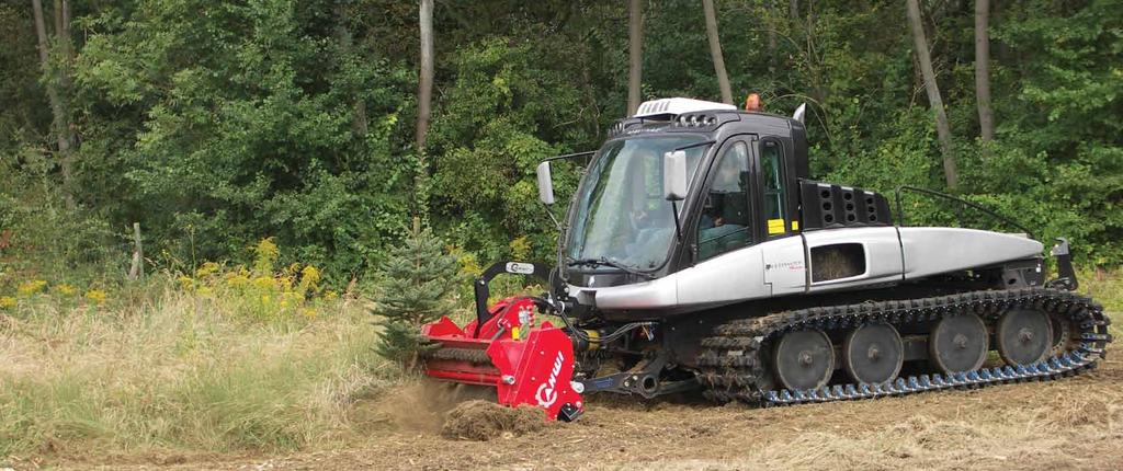 LEITWOLF AGRIPOWER- OBSZARY UŻYTKOWANIA WRZOSOWISKA I TORFOWISKA Niski nacisk na podłoże pozwala na użytkowanie LEITWOLF w miękkich obszarach, takich jak wrzosowiska i torfowiska.