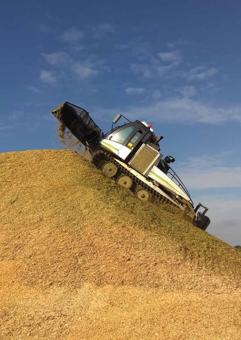 LEITWOLF AGRIPOWER SPECYFIKACJA TECHNICZNA WYMIARY I WAGA Długość ratraka z pługiem Szerokość robocza z otwartymi skrzydłami pługa Szerokość robocza z zamkniętymi skrzydłami pługa Maksymalna wysokość
