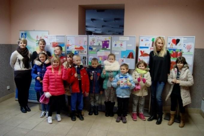 PPS 5(31) 9 KAMPANIA SPOŁECZNA PN.: NIE WIEDZIEĆ, TO BYĆ W ZAGROŻENIU Urszula Andrejuk - kierownik działu ds.