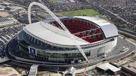WEMBLEY Stadion Wembley był atrakcją, której fani piłki nożnej