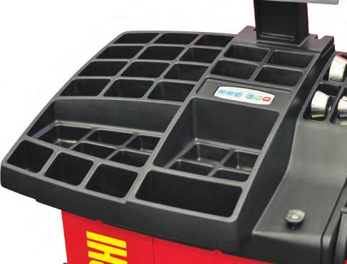 1 Stół na ciężarki / Weight tray Atrakcyjne wzornictwo i kształty, mające na celu umożliwienie maksymalnego dostępu do wnętrza koła.
