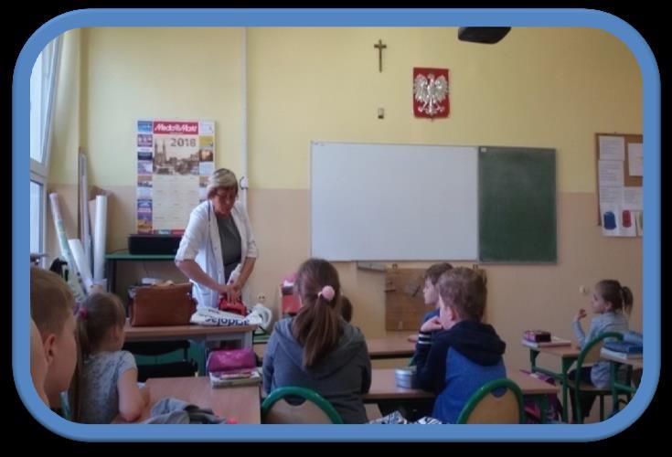 Z PIELĘGNIARKĄ SIĘ