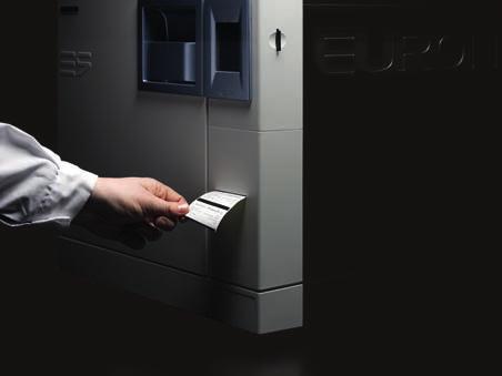 Karta SD i połączenie Ethernet w zestawie umożliwiają ciągły dostęp do danych każdego cyklu sterylizacji.
