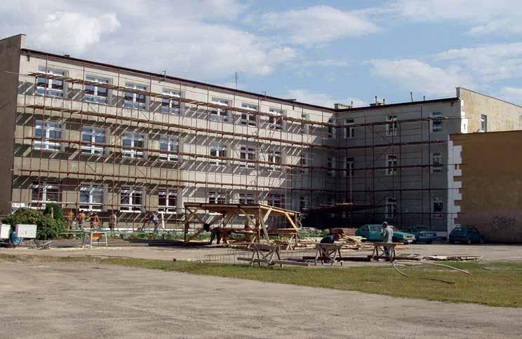 II Infrastruktura oświatowa i przedszkolna Oświata, wychowanie i opieka nad młodym pokoleniem mieszkańców Gminy Firlej jest jednym z głównych priorytetów dla Samorządu Lokalnego.