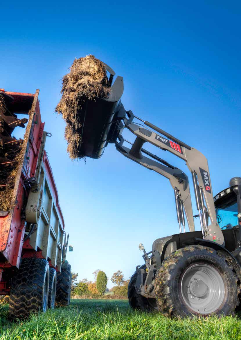 RÓWNOLEGŁOBOK Z KOMPENSACJĄ HYDRAULICZNĄ WYŁĄCZNIE W MX Dostępny wyłącznie w ładowaczach z serii T400, PCH System pozwala zwiększyć prędkość i rzeczywisty udźwig podnoszenia bez nadmiernego poboru