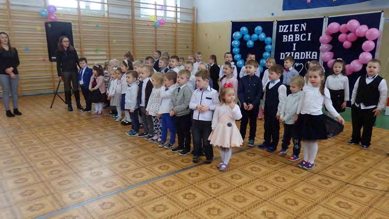 W dniu 8 lutego 2017 r. o godzinie 10.00 w przedszkolu w Jabłonce Kościelnej odbyła się uroczystość z okazji Dnia Babci i Dziadka.