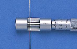 Mikrometr do drutu Seria 147 Przeznaczony do pomiarów grubości drutu. Stosowany również do pomiarów średnic małych kulek. 147-41 Waga Cena [g] [ ] 147-41 -1 ±3 µm 65 217, Patrz tabele Podziałka.