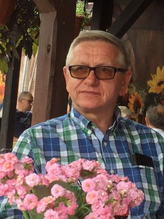 Spis treści 2 Jubileuszowy piknik 7 Z 65 letniej historii Oddziału Szanowne Koleżanki Szanowni Koledzy, dobiega końca sezon wakacyjno-urlopowy.