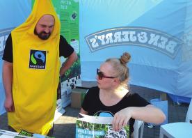 Fairtrade Polska promuje Sprawiedliwy Handel podczas tzw. Free Cone Days, czyli akcji darmowych degustacji lodów Ben & Jerry s.