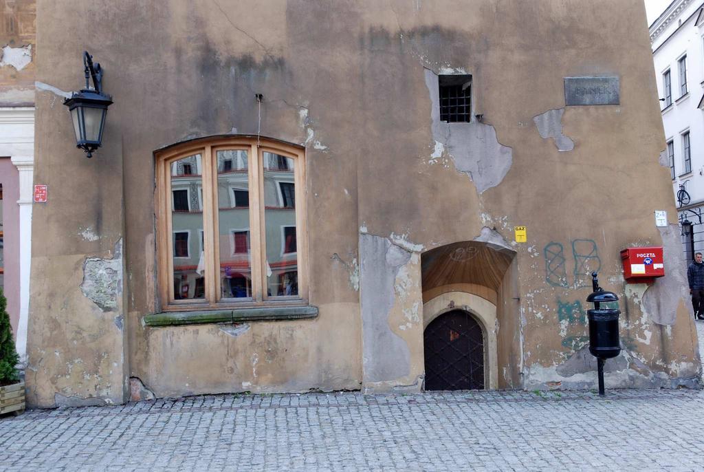 Przyziemie, Rynek 19,