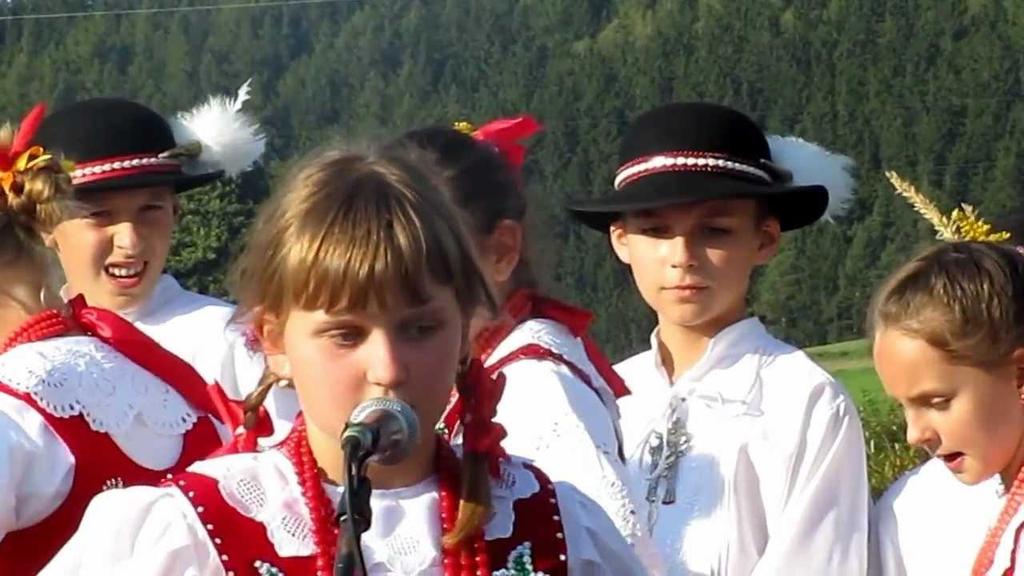 - pieśni, muzyki, obyczajów: Płyniesz Olzo, po dolinie, płyniesz jak przed laty, takie same na twym brzegu kwitną wiosną kwiaty A twe wody w swoim biegu, Się nie zamąciły; I tak