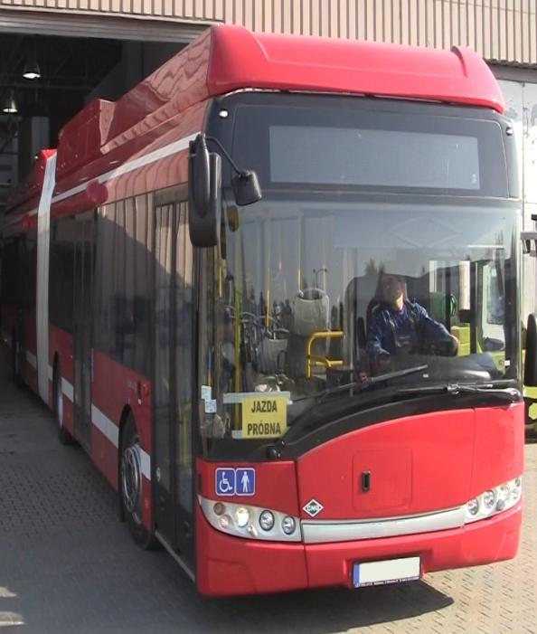 Autobusy zasilane gazem ziemnym można podzielić na dwie grupy. W pierwszej z nich paliwa magazynowane jest w formie skroplonej LNG (Liquefied Natural Gas).