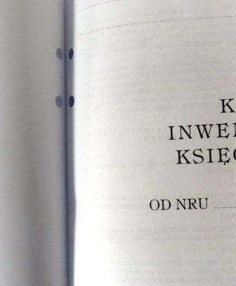 Księgi ewidencyjne Biblioteka szkolna jest zobowiązana prowadzić następujące księgi: księga inwentarza