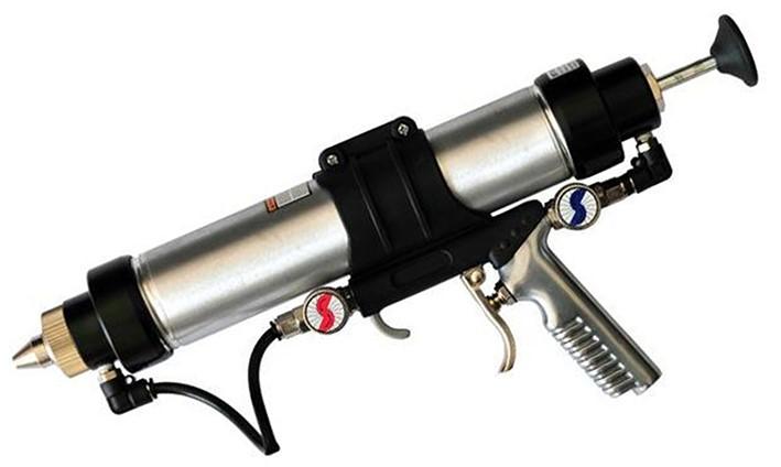 Zadanie 39. Do czego służy przedstawiony na rysunku pistolet? Zadanie 40. Do mycia obręczy kół. Do aplikacji mas kartuszy. Do lakierowania proszkowego. Do zabiegów konserwacyjnych.