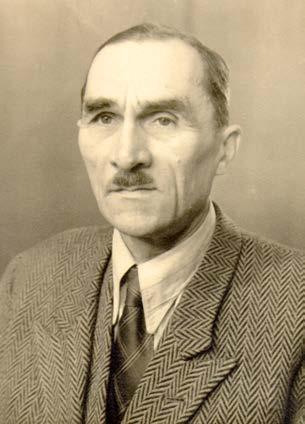 Pierwszym kustoszem, sprawującym pieczę nad muzeum był Otton Ślizień (kierownik tej placówki w latach 1948-1952 i 1957-1966). Za namową prof.