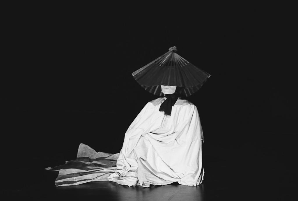 River, butoh dance Zbigniew Bakota Fot. 4.