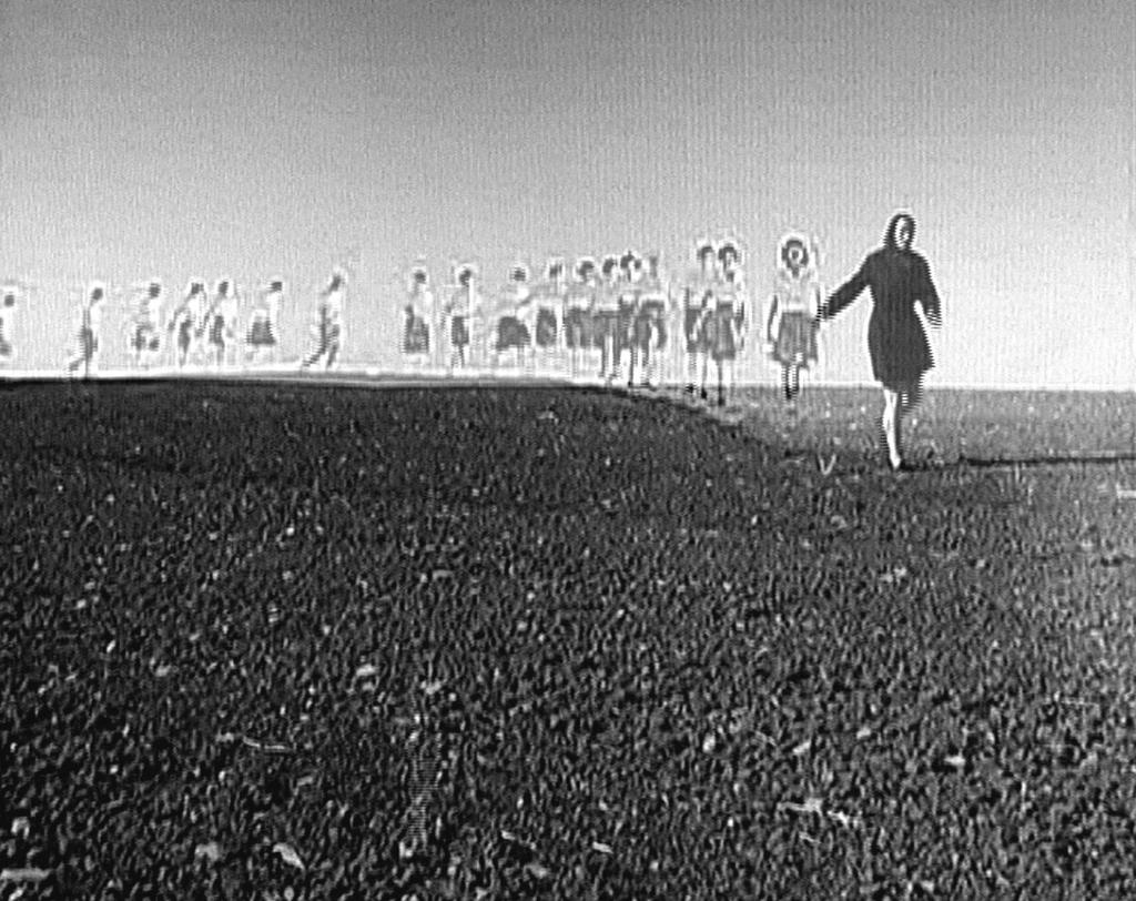Na_Jedwabnym_Szlaku_Gestu:SKLAD 22/6/12 14:49 Page 79 LAYERING AUTHENTICITY (Black plate) 79 developing other ways of seeing and experiencing these landscapes, necessitating the different use of