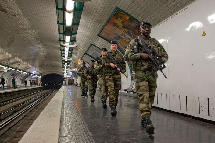 Fot. Ministerstwo Obrony Francji Zdaniem ekspertów Europolu sprawcom co raz bardziej zależy na rozgłosie medialnym stąd też odpowiedni wybór miejsca, celu czy formy ataku.