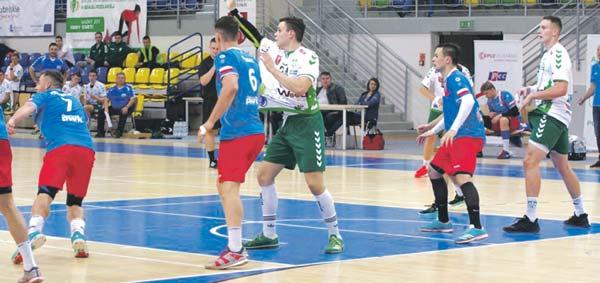 W lidze IV Huragan Międzyrzec Podlaski uległ w Turzych Rogach 4:10 Turowi, Ekonomik Biała Podlaska u siebie przegrał z Żaczkiem II Fajsławice 6:10. W niedzielę Huragan pauzuje, a Ekoiv liga 1.
