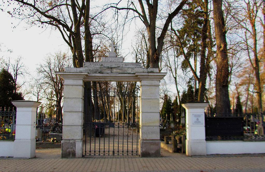 Głowna część zbiorów wywieziona została z Puław przed upadkiem powstania listopadowego i trafiła do Paryża a następnie do powstałego w Krakowie w 1876 Muzeum Czartoryskich.