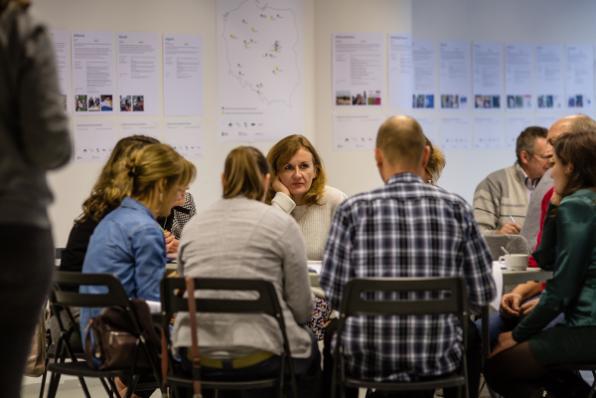 Społeczno-Ekonomicznych, Fundacją Napraw Sobie Miasto, Pracownią Zrównoważonego Rozwoju Związkiem Miast Polskich Został także wyznaczony Zespół Wspierający w osobach: Agaty Bluj