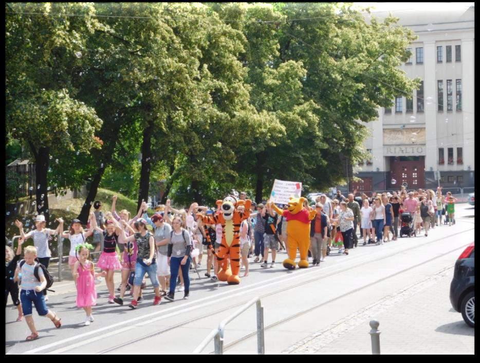 A w maju Wielki Finał czyli Wielka Zabawa Rodzinna Ważne daty: 28 luty - finał powiatowy (organizuje Koordynator Powiatowy) 28 marca finał wojewódzki (organizuje Koordynator Wojewódzki) 10-11 maja