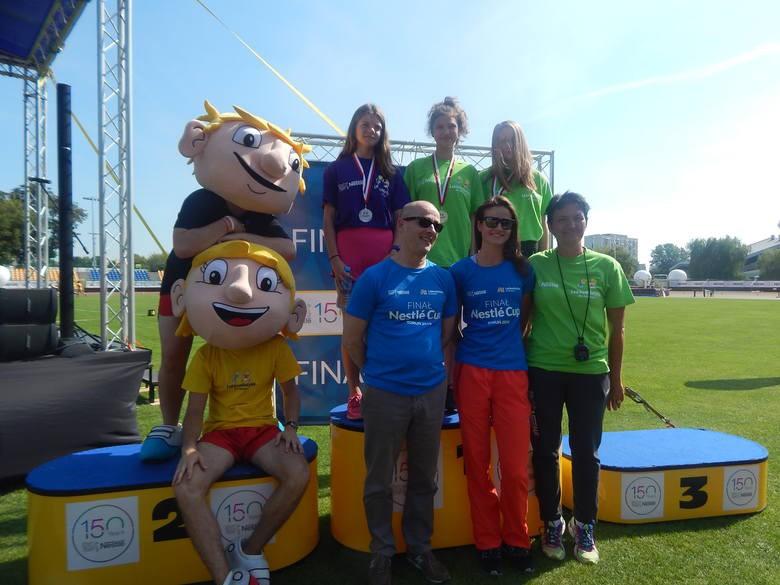 Nestle Cup Dzięki współpracy z Ośrodkiem Lekkiej Atletyki w Słupsku, nasi zawodnicy z młodszych grup naborowych mogą startować z najlepszymi w Polsce. W maju 2016r.