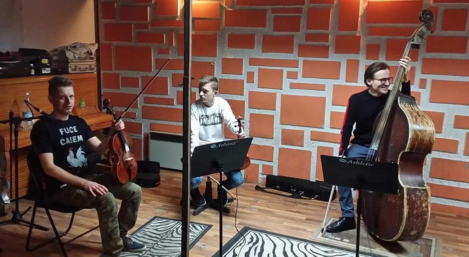 kultury oraz rozwój tożsamości regionalnej i