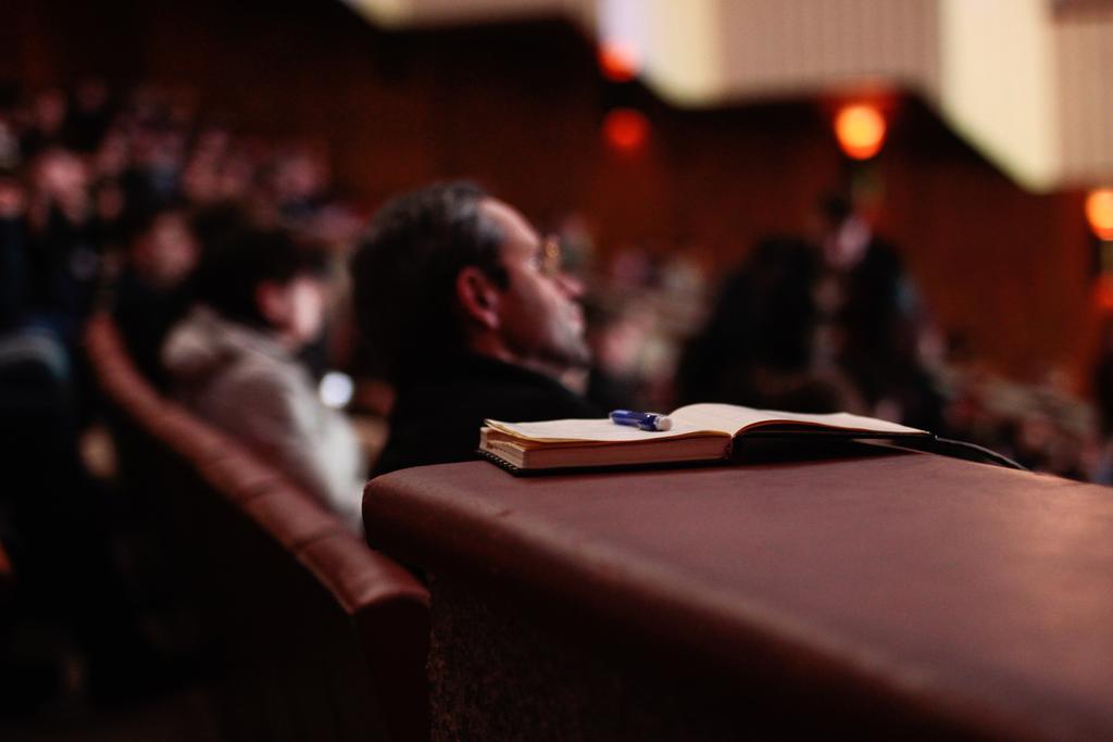 BUSINESS TRAVEL SYMPOZJA NAUKOWE, KONGRESY ZAGRANICZNE, TARGI I WYSTAWY UDZIAŁ UCZESTNIKÓW Dla osób Rejestrację Zgłoszenie wyjeżdżających na krajowe i zagraniczne sympozja naukowe, Pomoc w