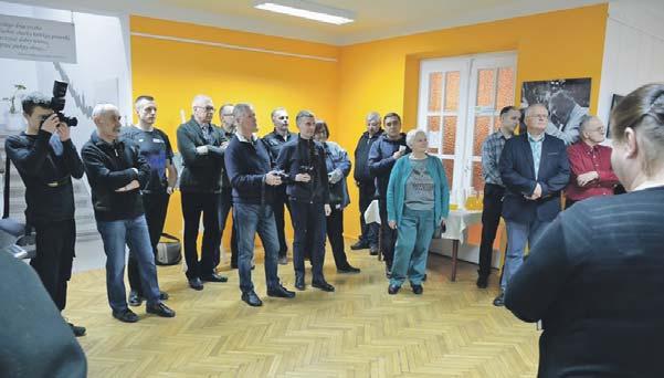 4 kultura Tygodnik Podlaski 13 kwietnia 2018 partnerem rubryki podlasie z kulturą jest saltus ubezpieczenia TUTAJ PRACUJE RZEMIEŚLNIK W galerii Strefa Sztuki Bialskiego Centrum Kultury tylko do końca