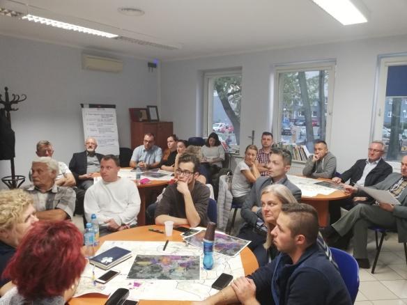 jednostek pomocniczych opracowaną na podstawie szczegółowej analizy map pięciu grup uczestniczących w warsztacie I.
