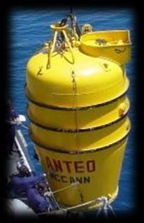 powierzchni i szczelne połączenie różnego typu systemów ratowniczych takich jak dzwony ratownicze McCanna SRC (SubmarineRescueChamber) oraz pojazdy ratownicze SRV (SubmarineRescueVehicle) (rys.4).
