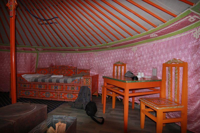 MONGOLIA I BAJKAŁ Informacje praktyczne dla uczestników wyjazdu Przedstawiamy Państwu zestaw informacji praktycznych. Liczymy, że pomogą one prawidłowo przygotować się do udziału w tej wyprawie.