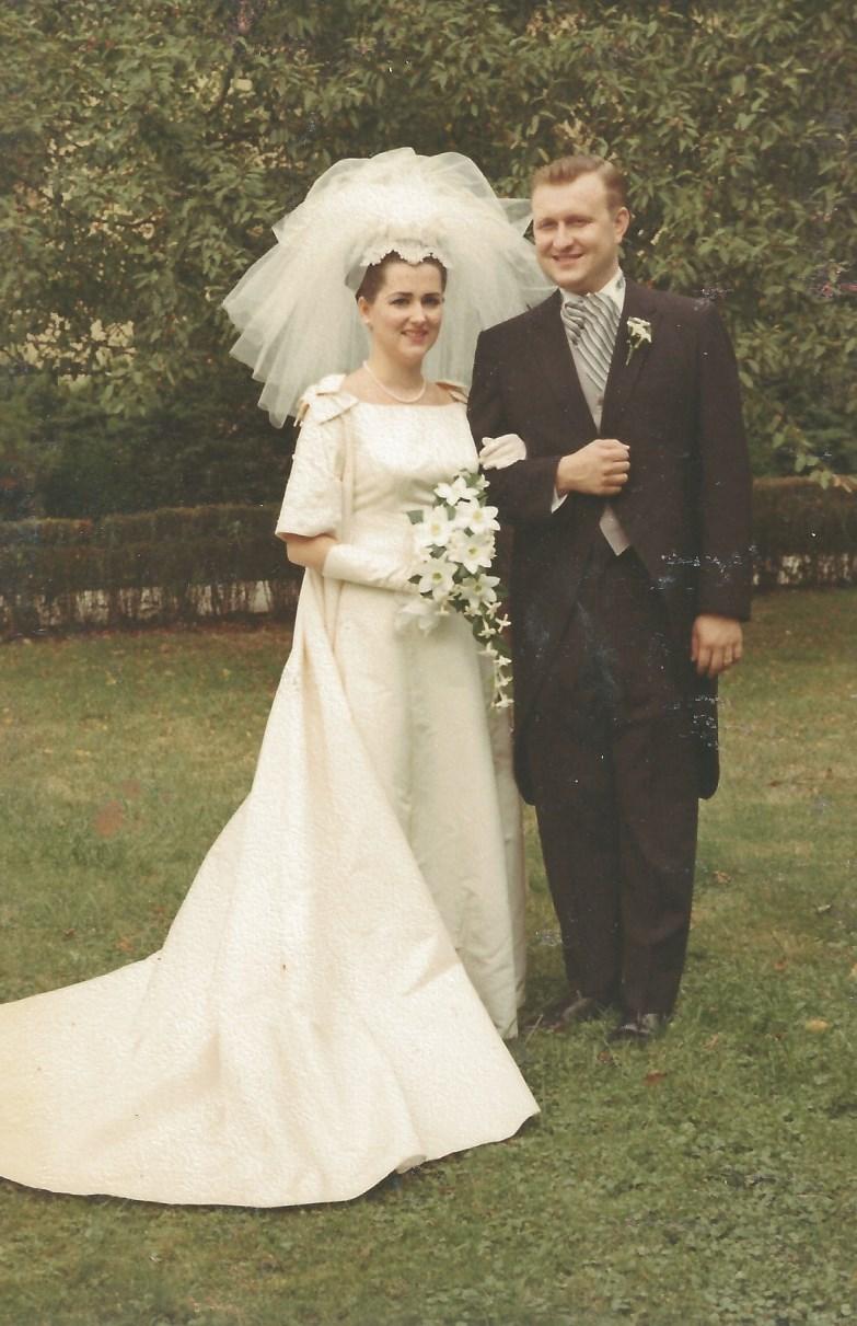 Gratulujemy im i życzymy dalszych łask i Bożego Błogosławieństwa. JoAnne & Val Pawlak September 3, 1966 Carol & Ron Frost October 1, 1966 GIVECENTRAL.